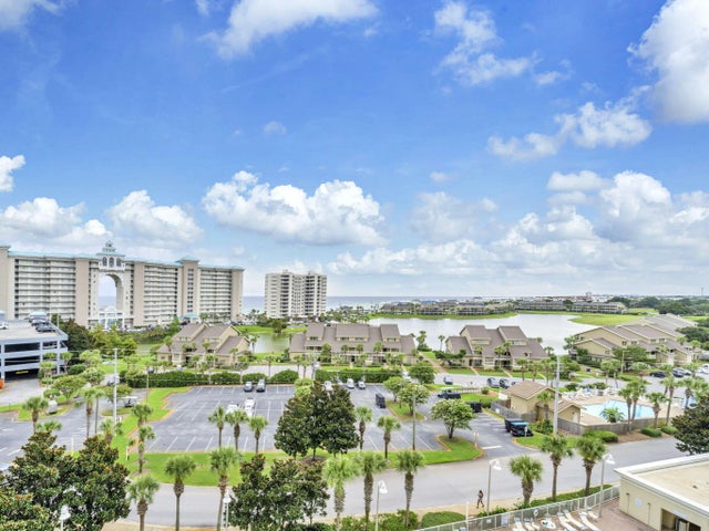 Photo of Listing #982900