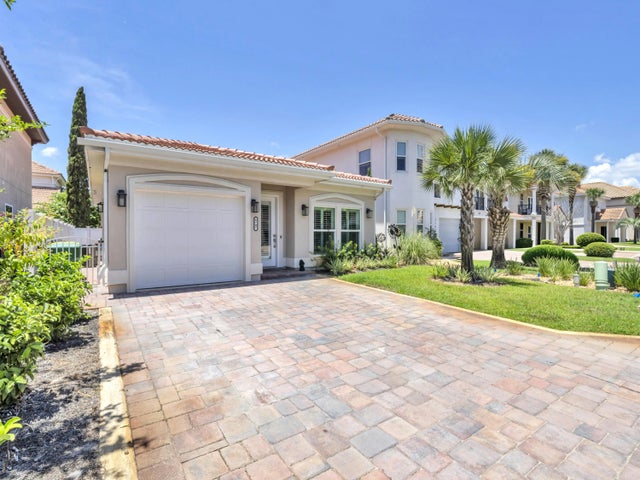 Photo of Listing #982578