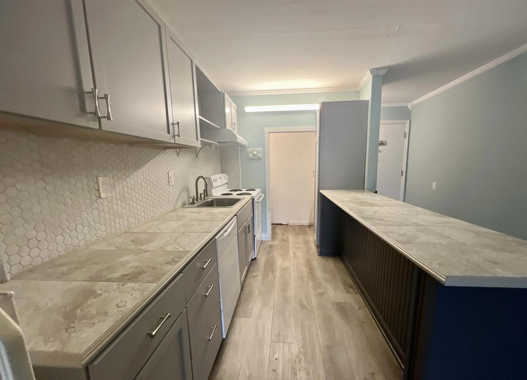 3 of 20 - 209 W Miracle Strip Parkway Apt A304, Mary Esther, FL