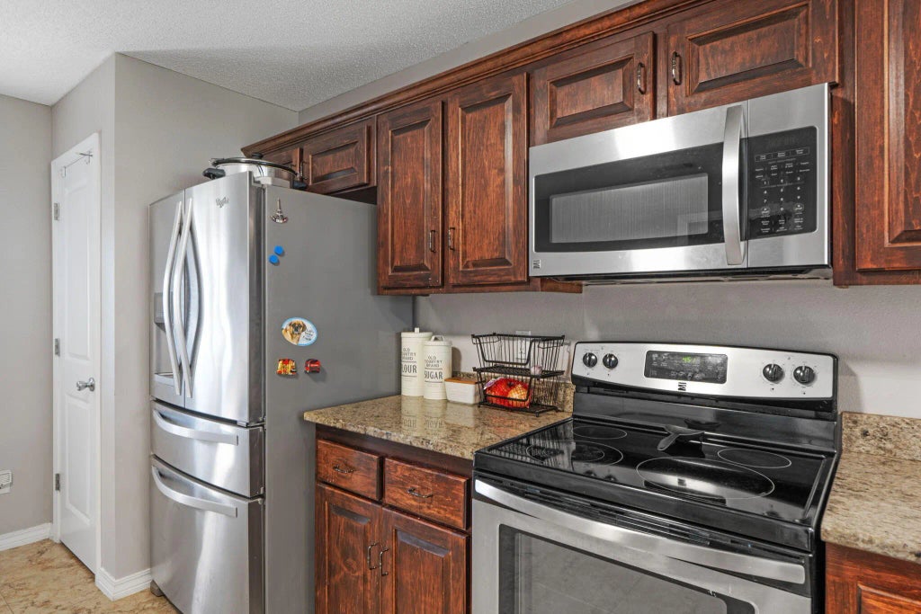 11 of 27 - 8505 Carlos Street, Navarre, FL