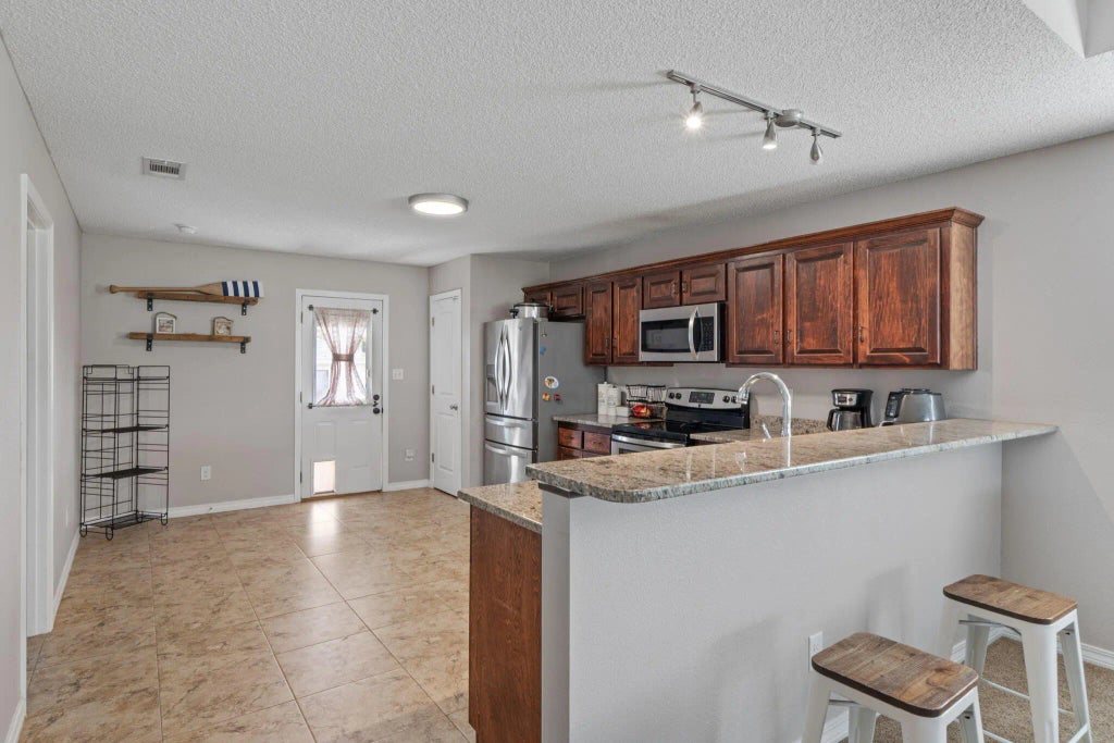 8 of 27 - 8505 Carlos Street, Navarre, FL