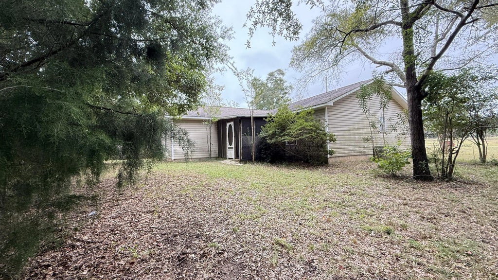 2 of 10 - 292 E North Avenue, Crestview, FL