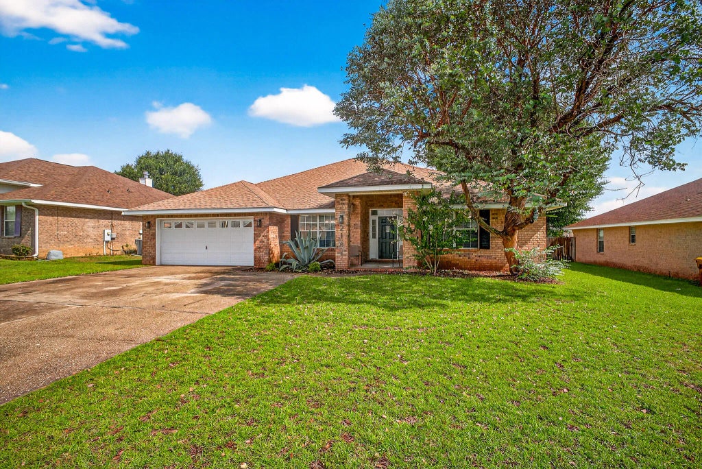 1 of 25 - 210 Citadel Lane, Crestview, FL