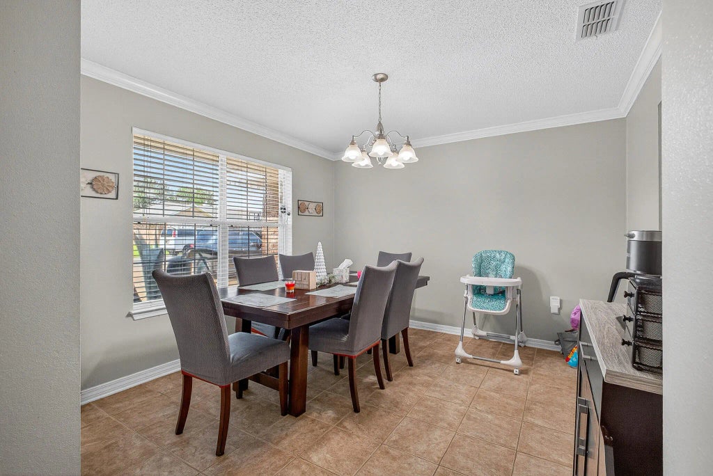 5 of 25 - 210 Citadel Lane, Crestview, FL