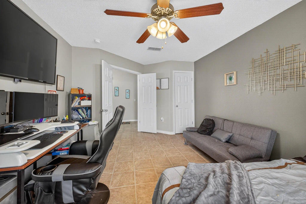 9 of 25 - 210 Citadel Lane, Crestview, FL
