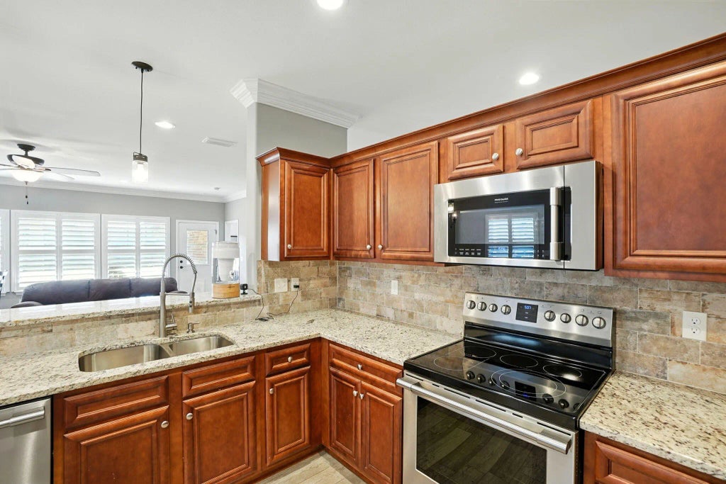 11 of 41 - 212 Eleases Crossing, Crestview, FL