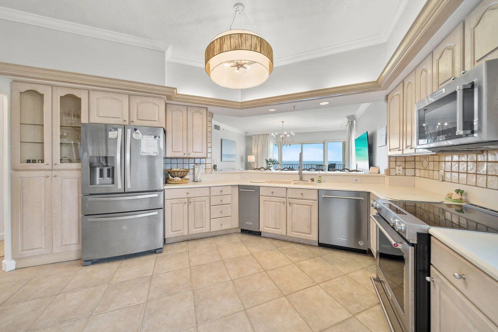19 of 67 - 8601 W Surf 15 Drive 15w, Panama City Beach, FL