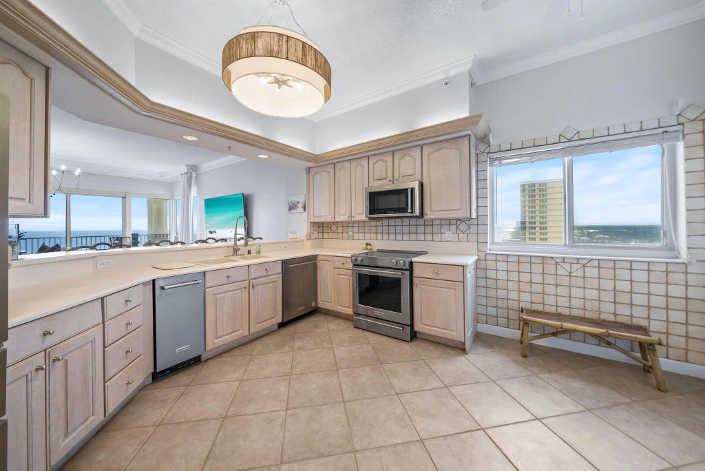 20 of 67 - 8601 W Surf 15 Drive 15w, Panama City Beach, FL