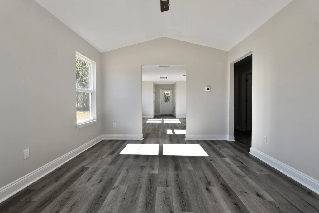 4 of 20 - 5654 Falcon Way, Crestview, FL