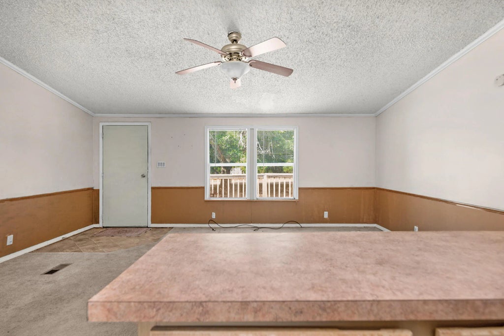10 of 27 - 211 Evergreen Drive, Mary Esther, FL
