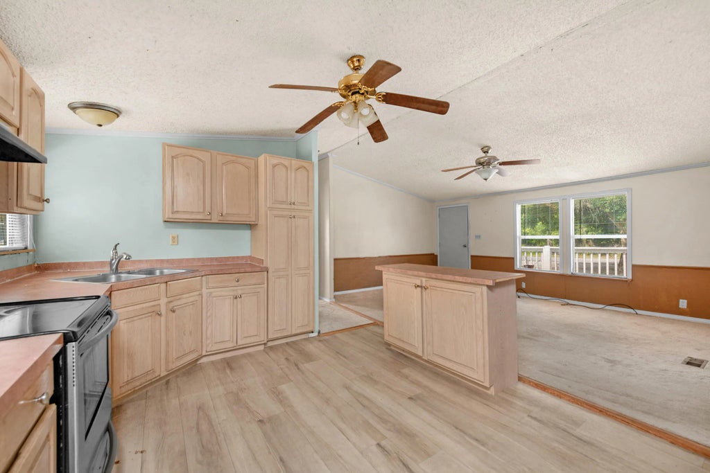 14 of 27 - 211 Evergreen Drive, Mary Esther, FL