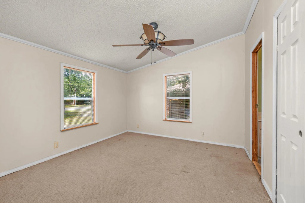 15 of 27 - 211 Evergreen Drive, Mary Esther, FL