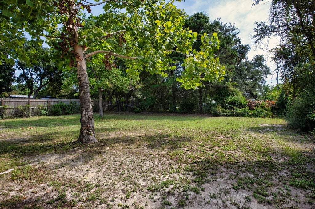 24 of 27 - 211 Evergreen Drive, Mary Esther, FL