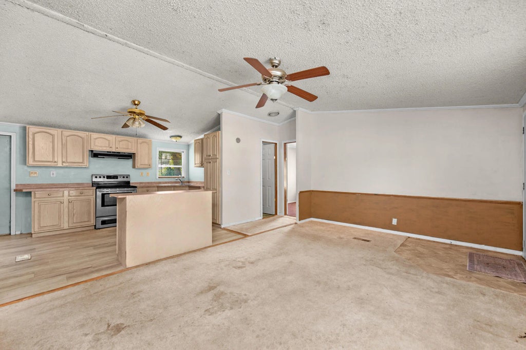 8 of 27 - 211 Evergreen Drive, Mary Esther, FL