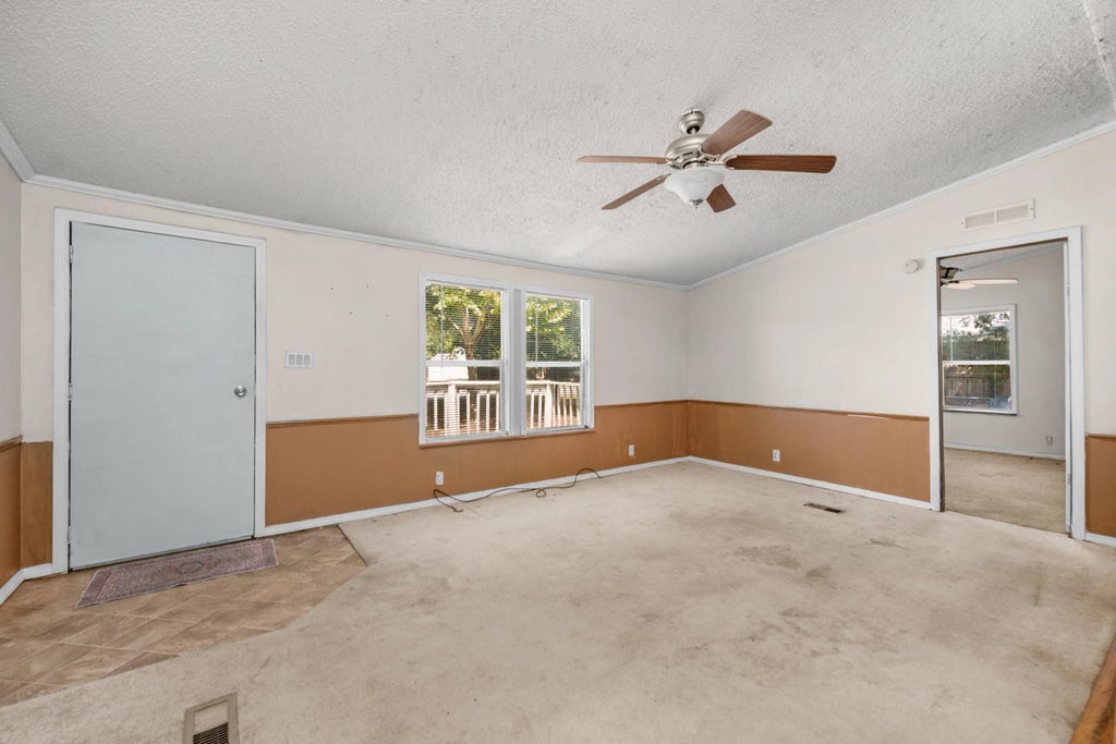 9 of 27 - 211 Evergreen Drive, Mary Esther, FL