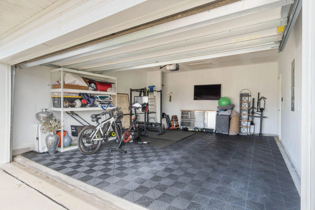 33 of 42 - 38 Silverthorn Street, Freeport, FL