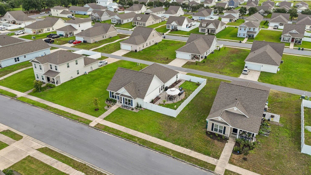 34 of 42 - 38 Silverthorn Street, Freeport, FL