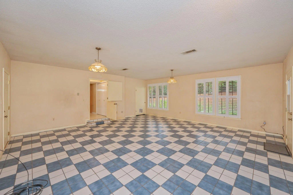 19 of 43 - 6070 W Dogwood Drive, Crestview, FL