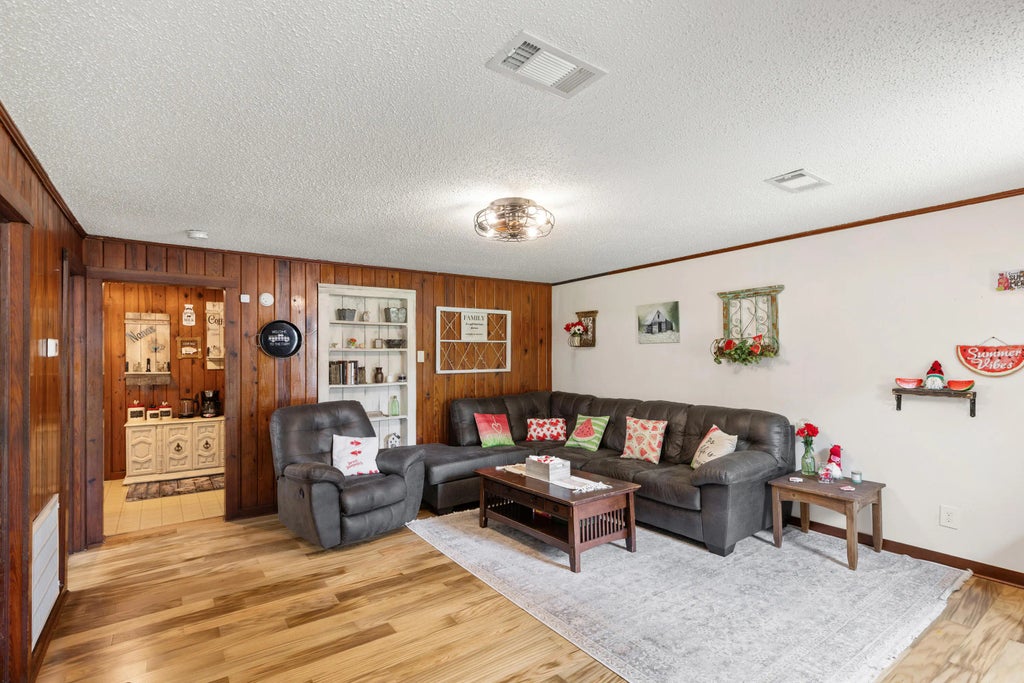 27 of 56 - 894 Williams Avenue, Crestview, FL