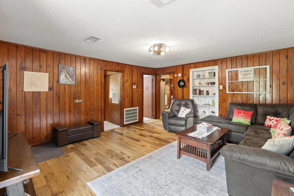 29 of 56 - 894 Williams Avenue, Crestview, FL