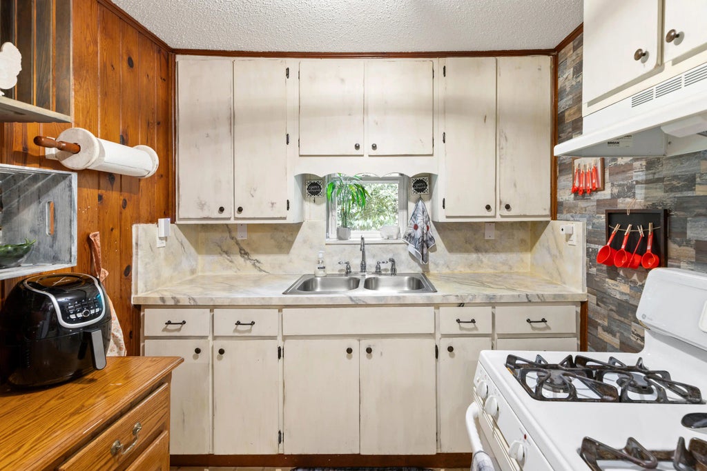 33 of 56 - 894 Williams Avenue, Crestview, FL