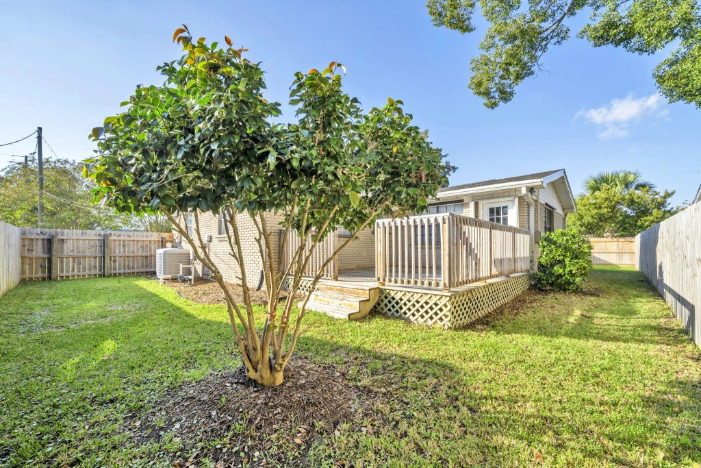 24 of 38 - 605 Sea Oats Drive, Destin, FL