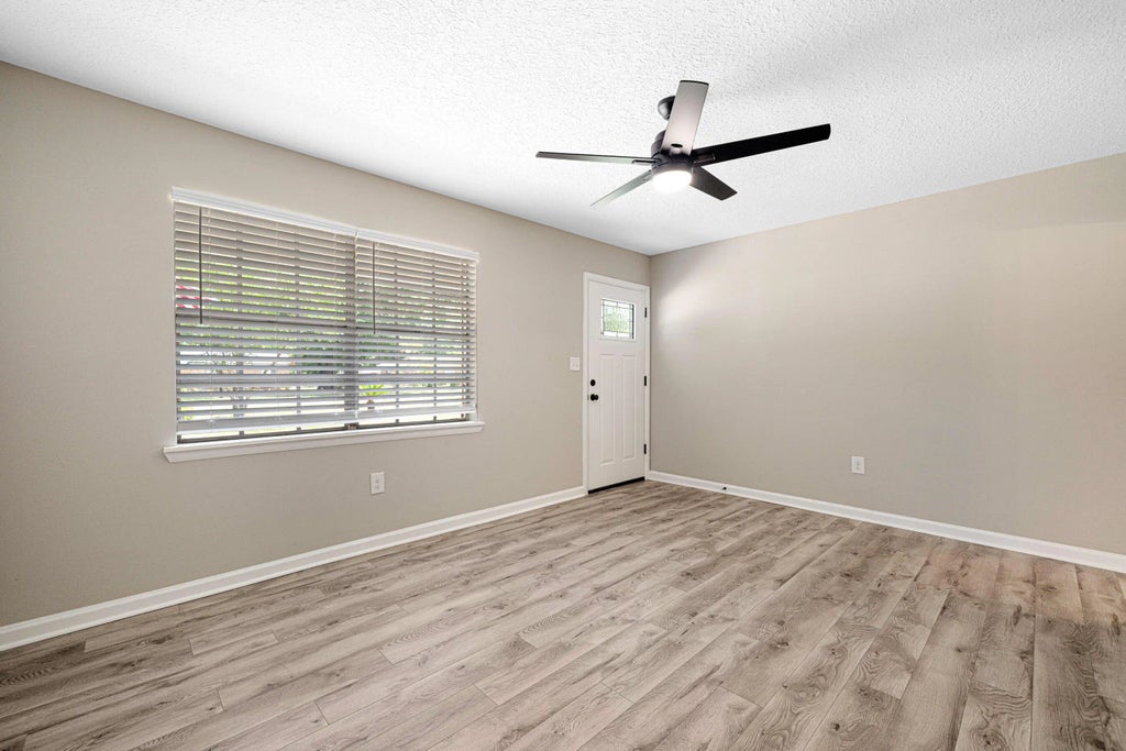 14 of 30 - 207 Oglesby Avenue, Crestview, FL