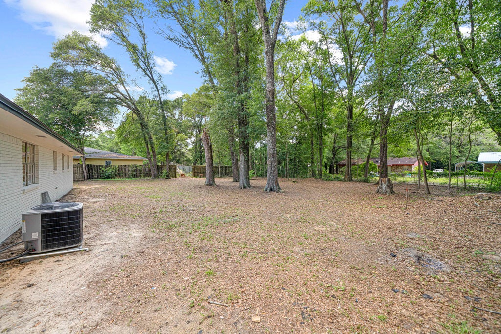 27 of 30 - 207 Oglesby Avenue, Crestview, FL