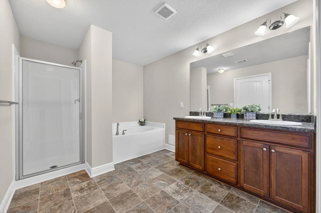 28 of 44 - 313 Gauntlet Drive, Crestview, FL