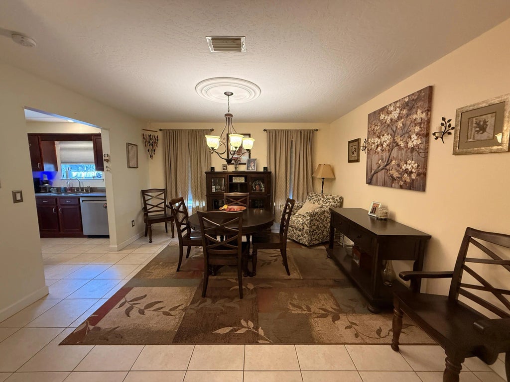 12 of 39 - 207 Green Drive, Mary Esther, FL