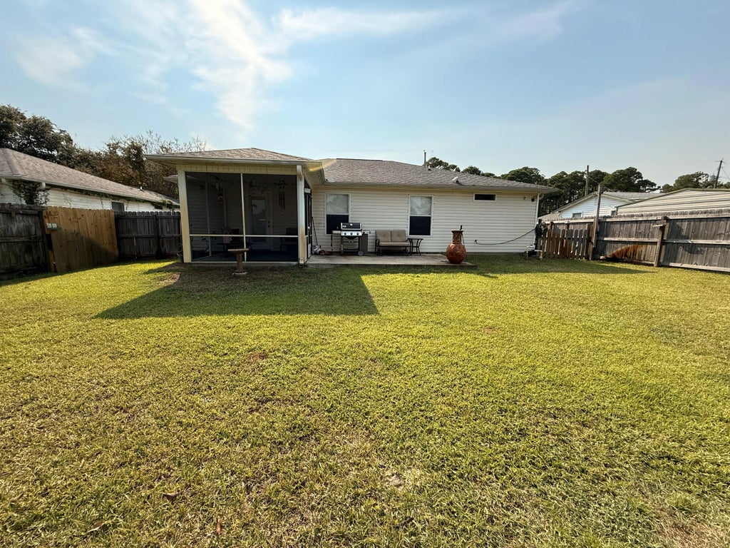 34 of 39 - 207 Green Drive, Mary Esther, FL