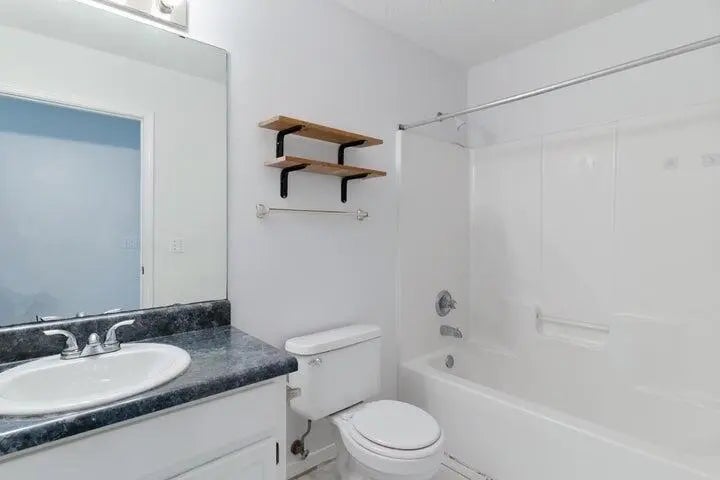 22 of 29 - 2837 Tamiami Trail, Crestview, FL