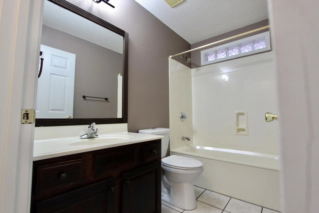 24 of 40 - 218 Golf Course Drive, Crestview, FL