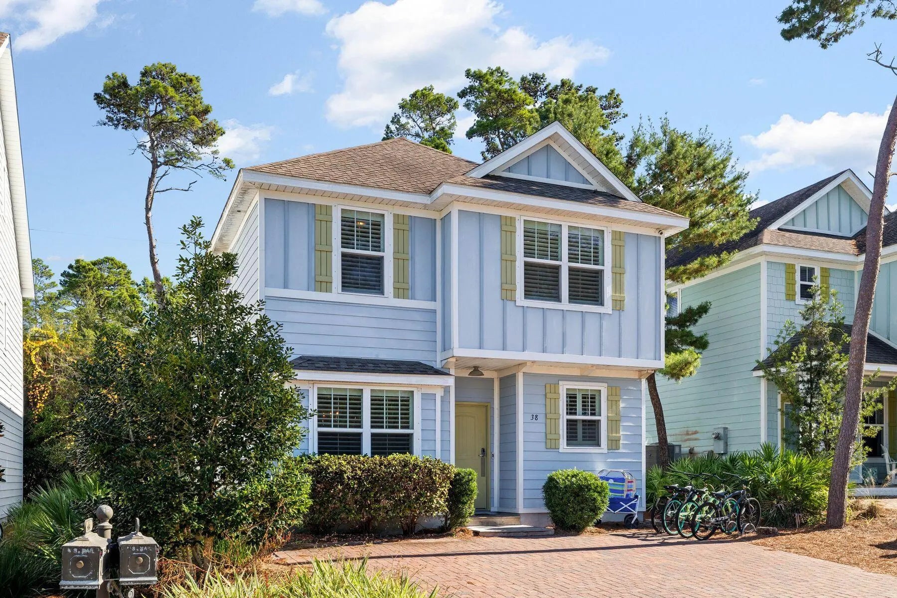 Photo of Listing #984546