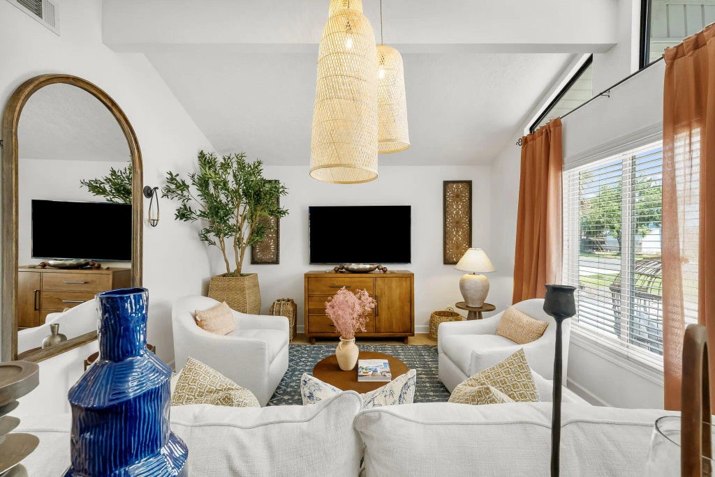 3 of 37 - 7401 Sunset Avenue, Panama City Beach, FL