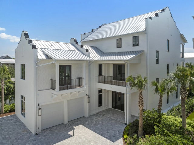 Photo of Listing #985202