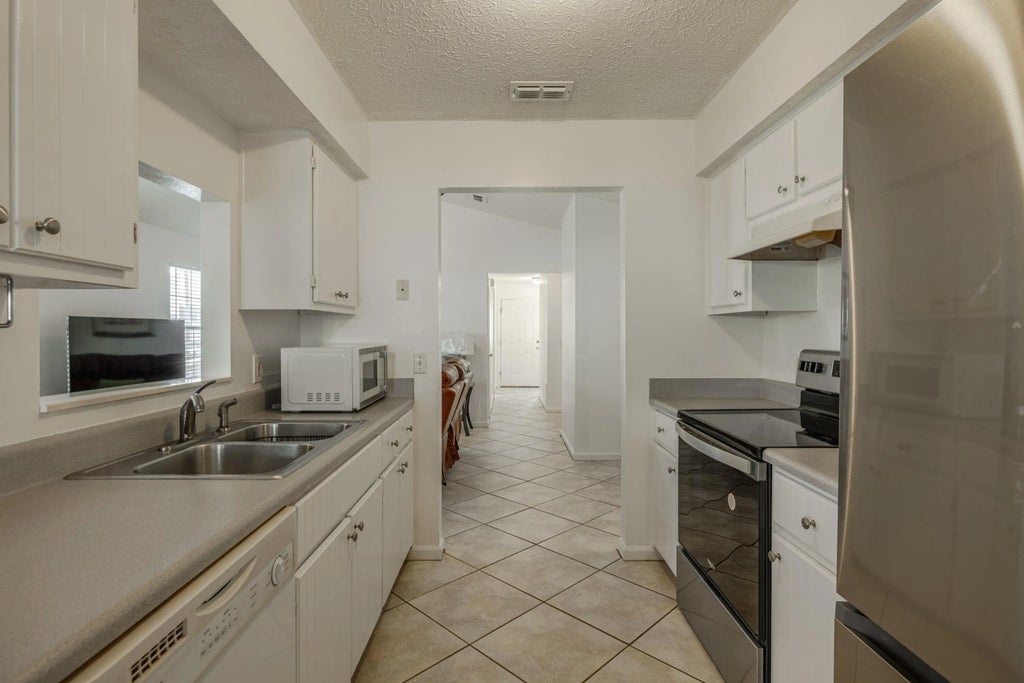 10 of 37 - 613 Dolphin Drive, Panama City Beach, FL