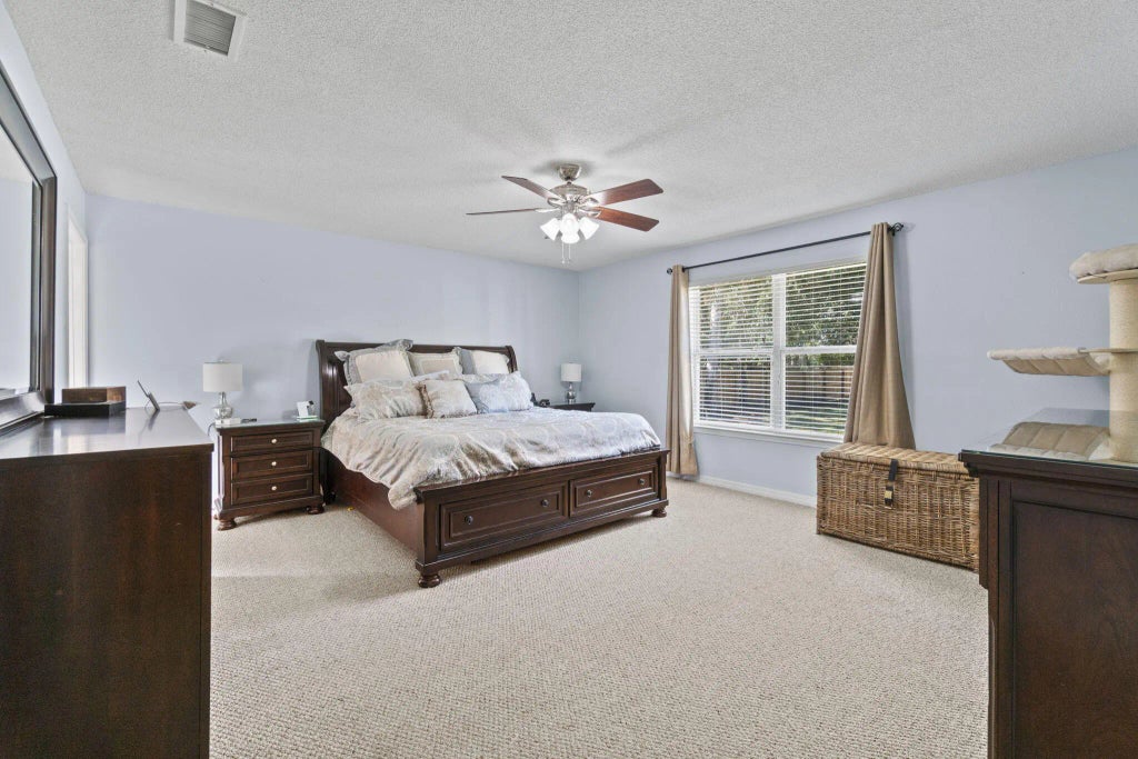 17 of 36 - 1951 Hawthorne Drive, Navarre, FL