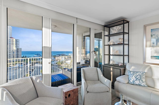 Photo of Listing #985262