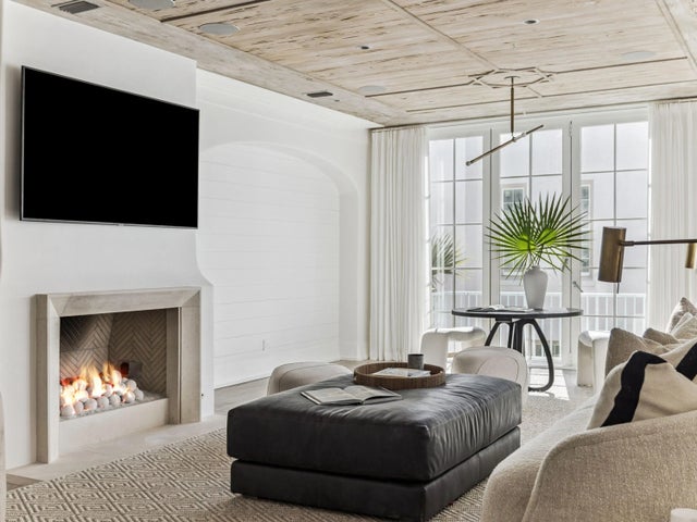 13 La Garza Ct, Alys Beach.