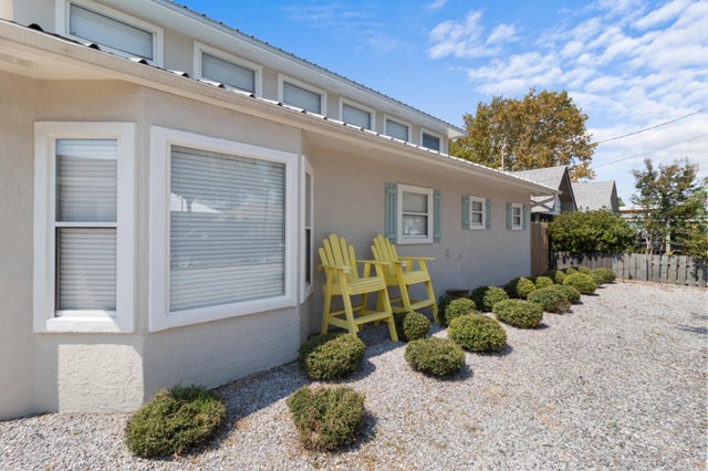 Photo of Listing #985996