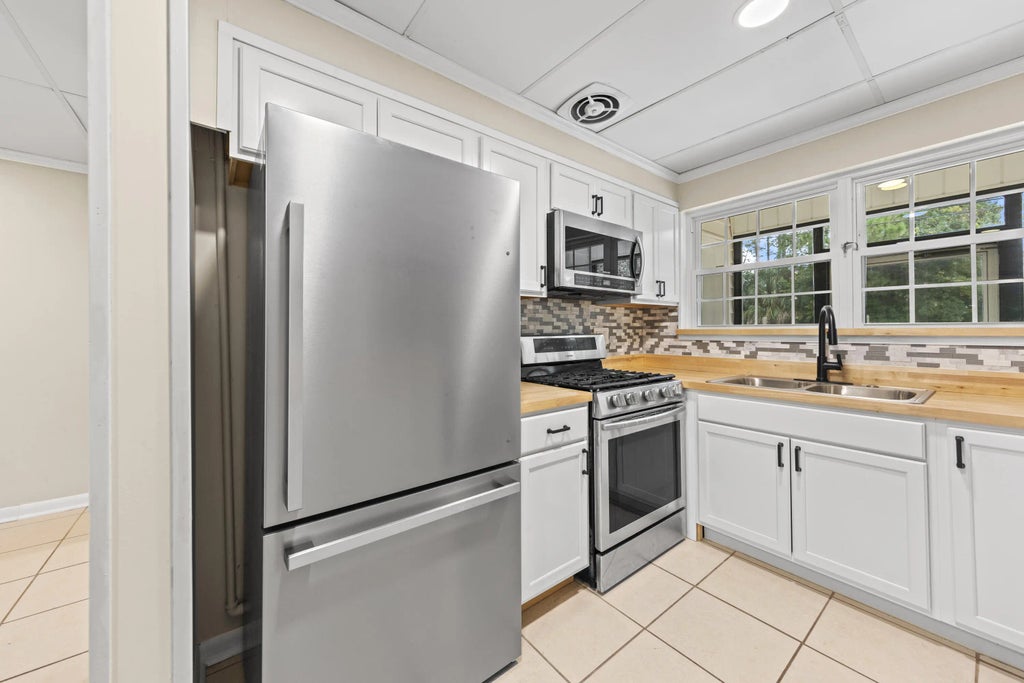 2 of 39 - 123 Sw Robinwood Drive, Fort Walton Beach, FL