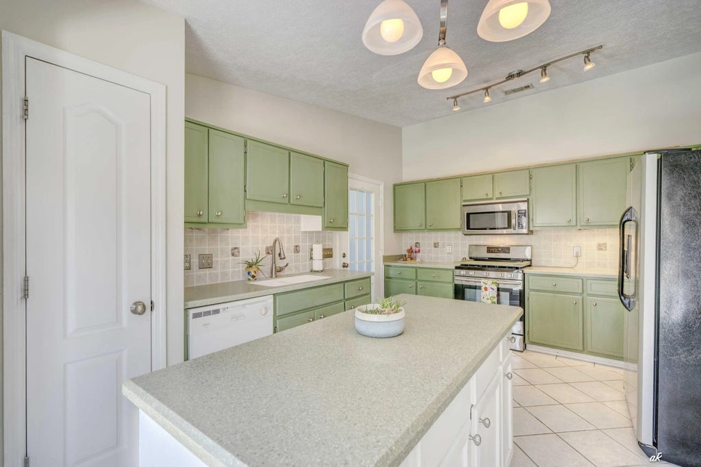 13 of 34 - 112 Leeward Way, Panama City Beach, FL
