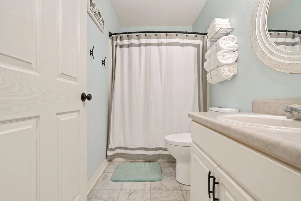 24 of 35 - 706 Marsh Harbor Drive, Mary Esther, FL