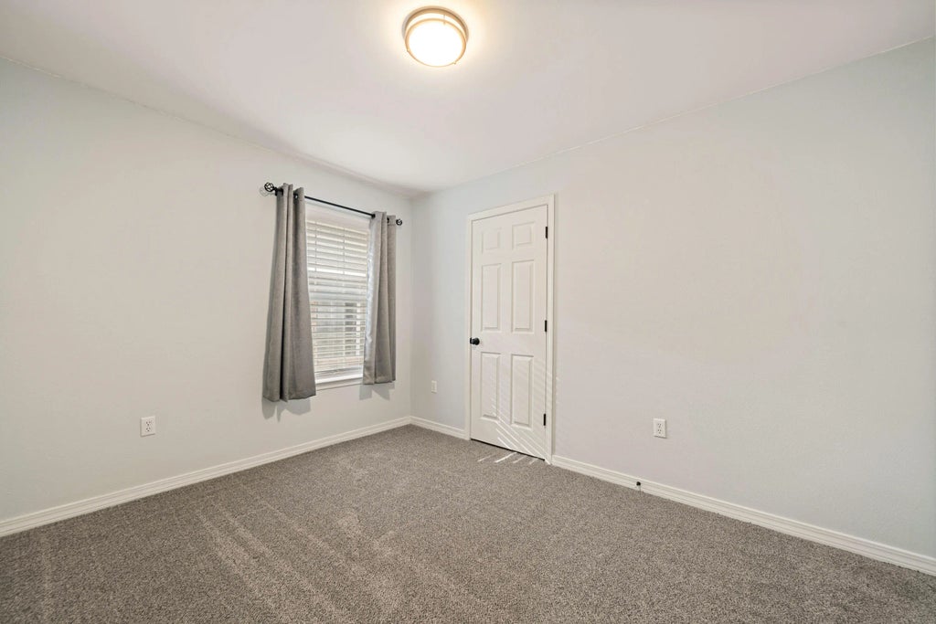 27 of 35 - 706 Marsh Harbor Drive, Mary Esther, FL