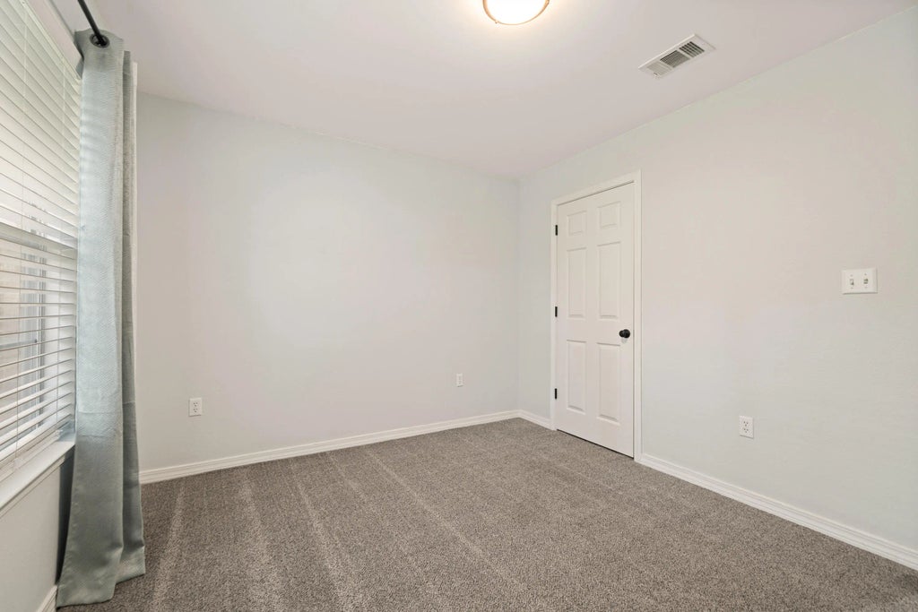 28 of 35 - 706 Marsh Harbor Drive, Mary Esther, FL