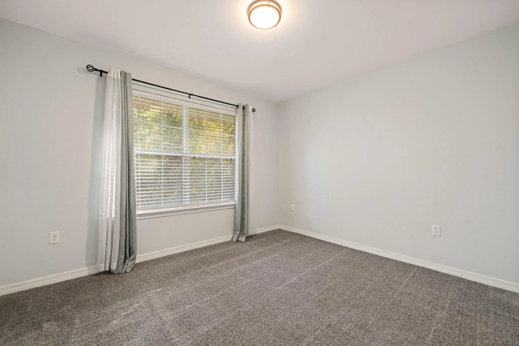 29 of 35 - 706 Marsh Harbor Drive, Mary Esther, FL