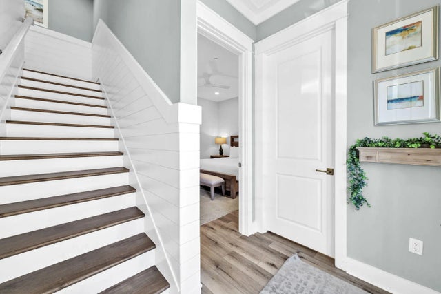 Photo of Listing #986641