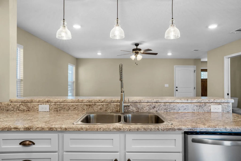 10 of 25 - 194 Wainwright Drive, Crestview, FL