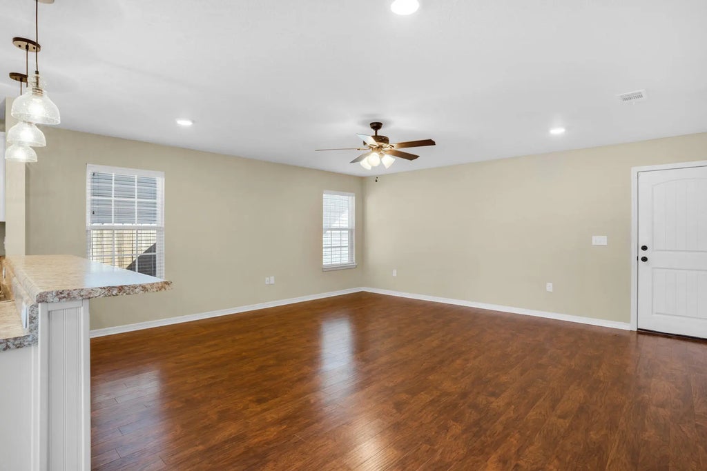 7 of 25 - 194 Wainwright Drive, Crestview, FL